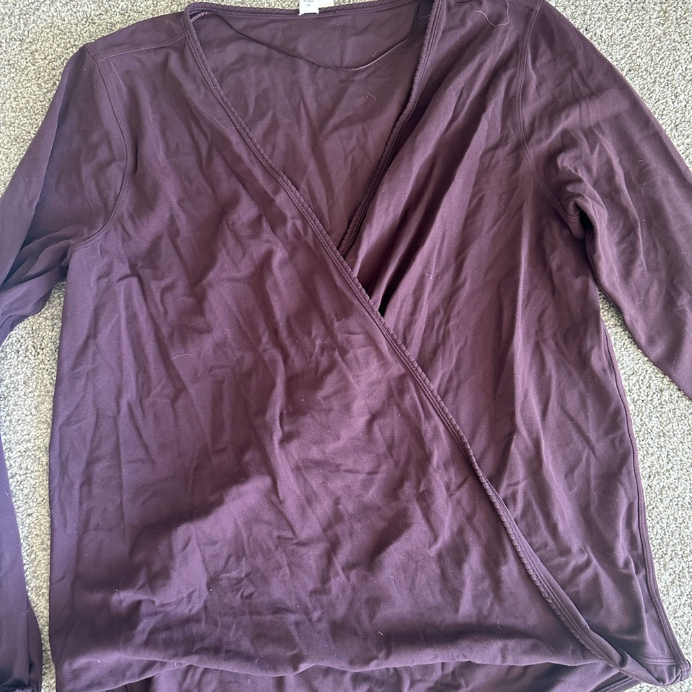 2 Set Lululemon Nulu Full Freedom spliced Wrap Long Sleeve in Maroon and White 8